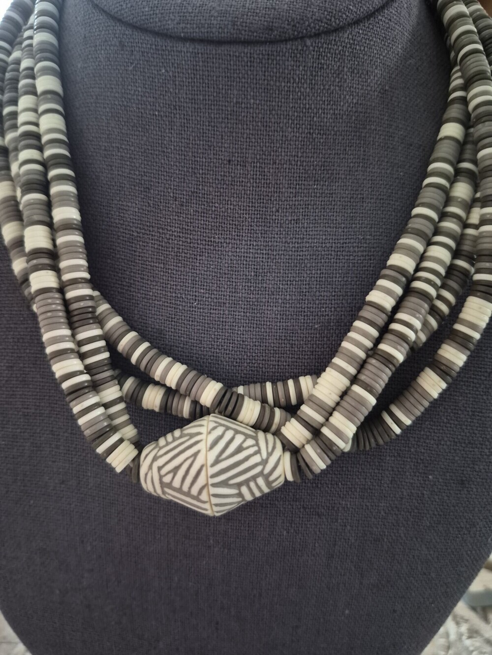 1988  Avon "Sirocco Rope" Necklace